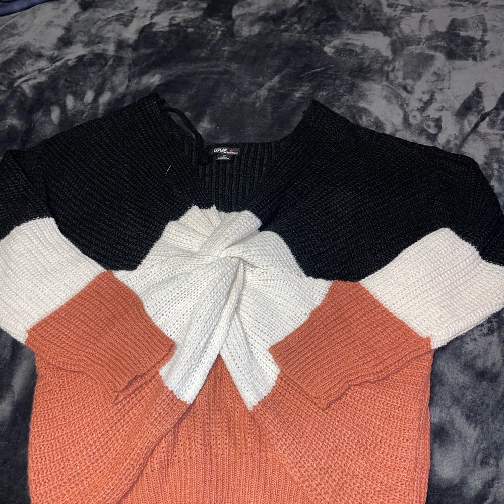 Cross over sweater